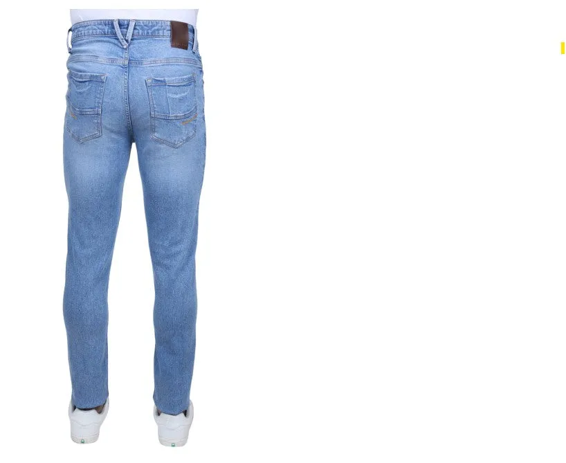 Men Solid Carrot Fit Jeans
