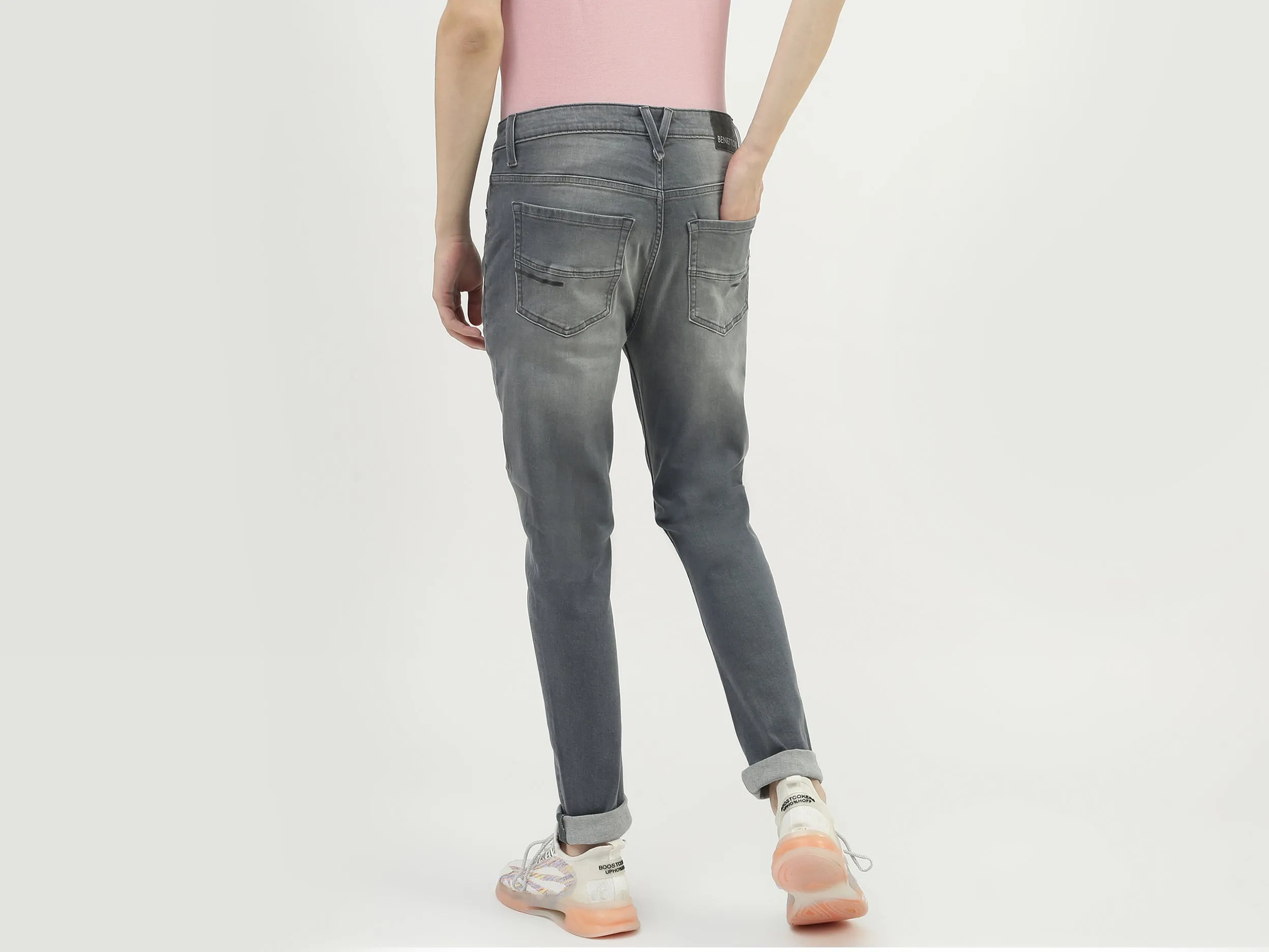 Men Solid Carrot Fit Jeans