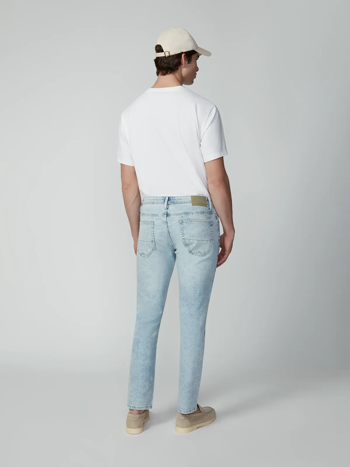 MEN'S 5-POCKET ATHLETIC FIT JEAN
