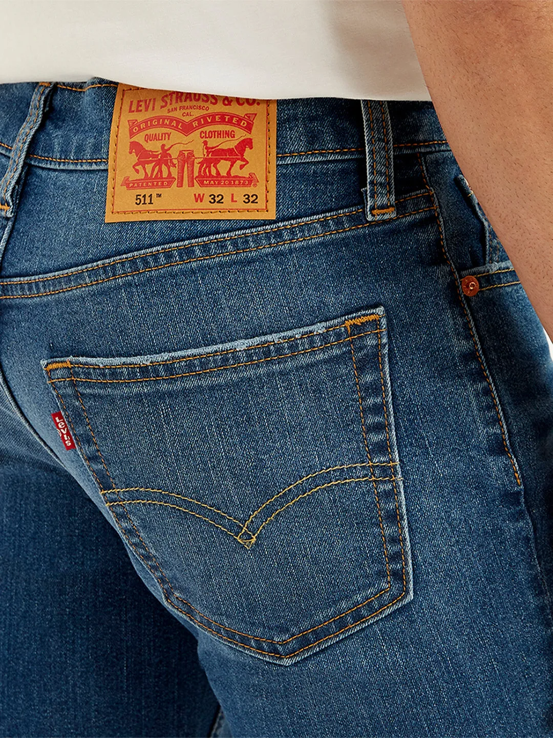 Men's 511 Blue Slim Fit Mid Rise Jeans