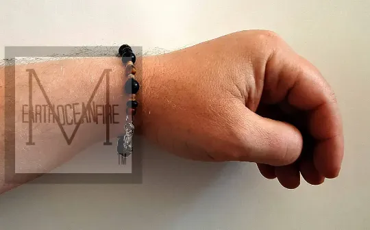 Mens Onyx and Tigers Eye Bracelet