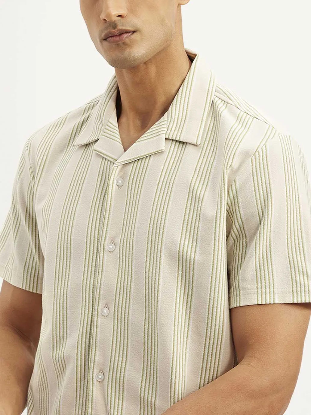 Men's Resort Collar Striped Relaxed Fit Camp Shirt