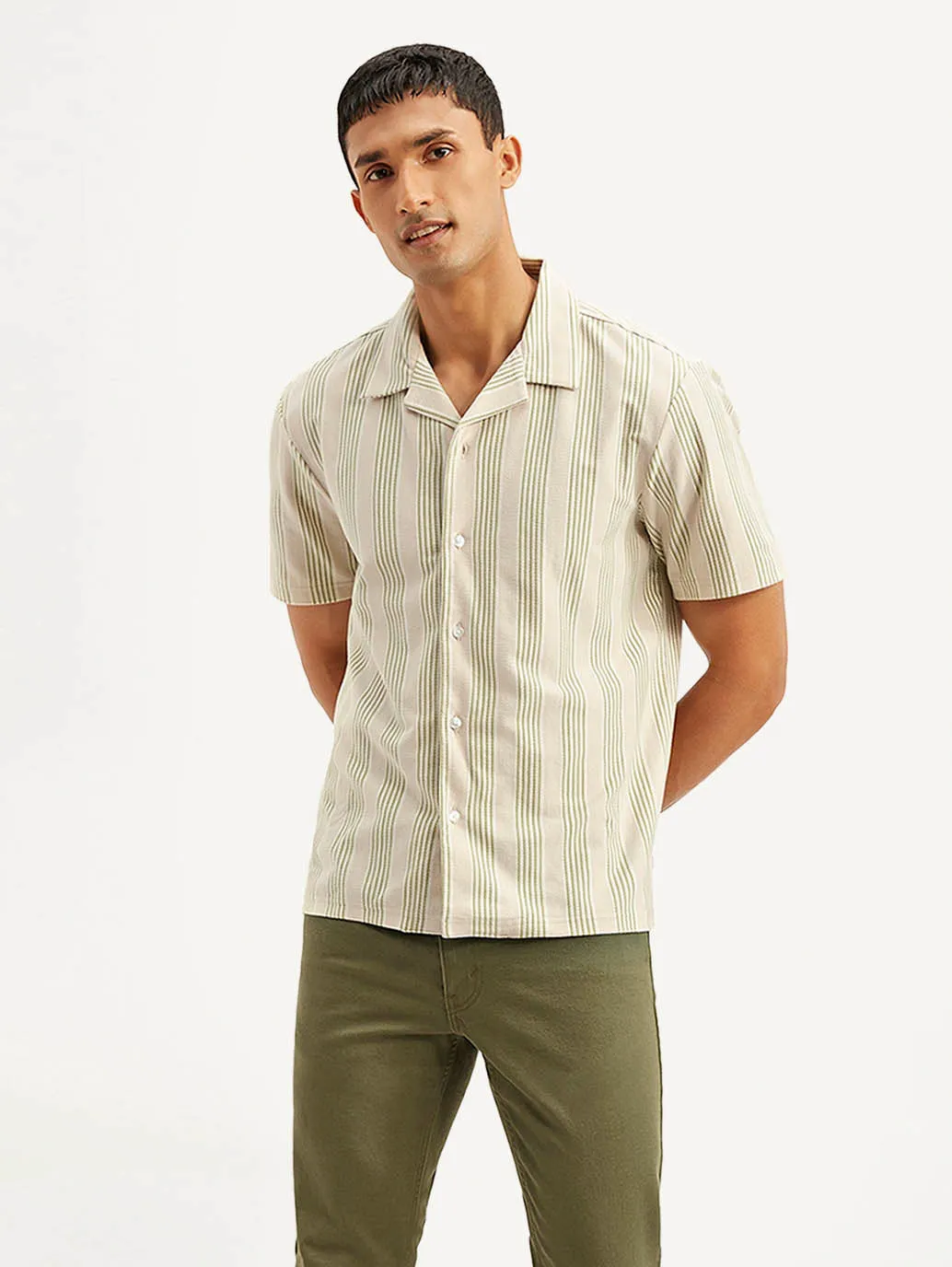 Men's Resort Collar Striped Relaxed Fit Camp Shirt