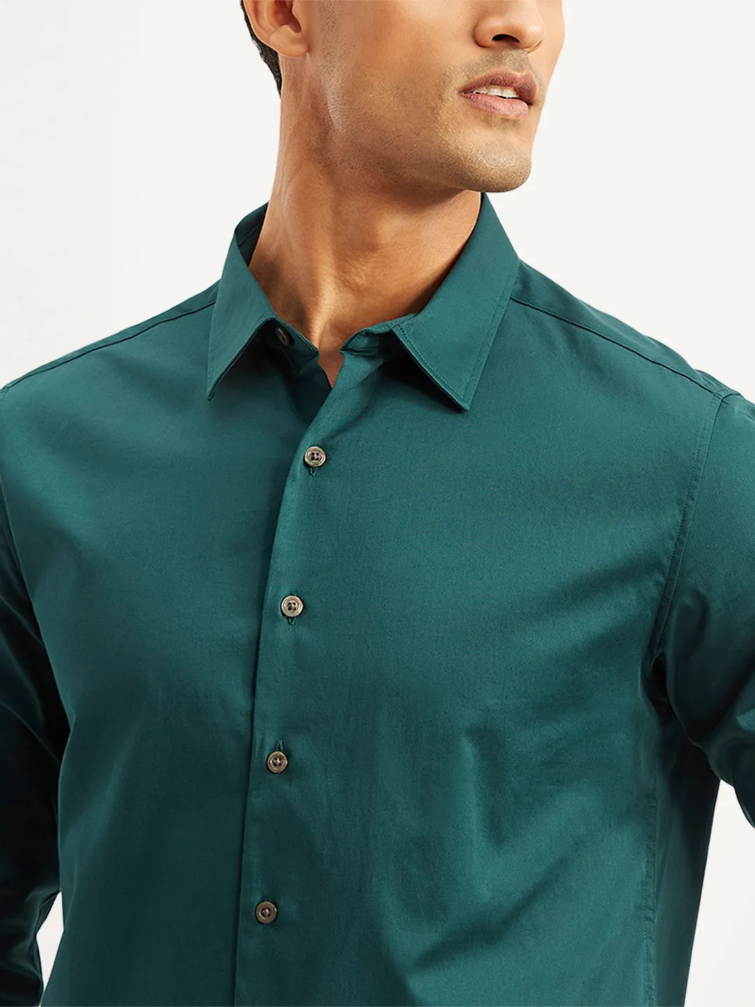 Men's Solid Slim Fit Shirt
