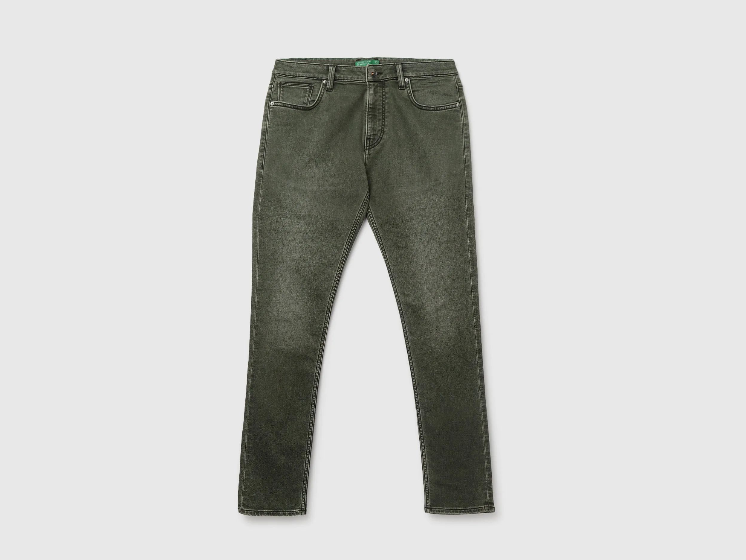 Men's Solid Slim Tapered Fit Jeans