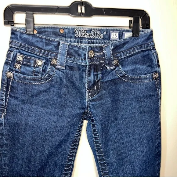Miss Me for Buckle Embellished Dark Blue Slim Low Rise Capri Jeans Size 25