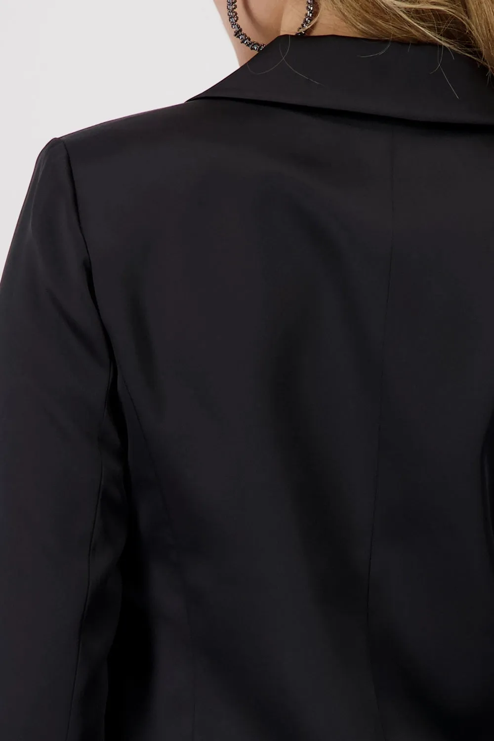 MONARI | SATIN BLAZER - BLACK 808476