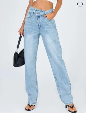 NEW Micas Light Wash Blue Loose Fit Jeans with asymmetric waist, Sz XXL
