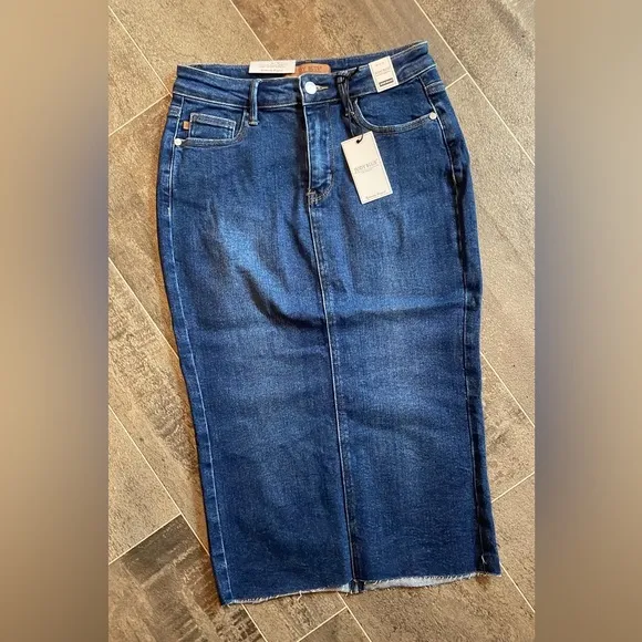 NEW with tags JUDY BLUE denim skirt