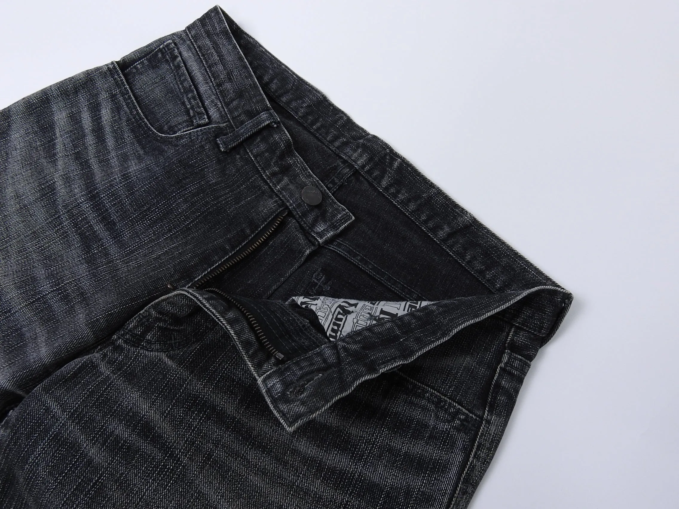 Number (N)ine Grey Wash Slim Straight Cropped Denim Jeans - 30