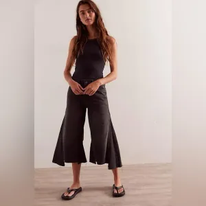 NWOT Free People Ripple Wide Leg Crop Jeans Size 27 Long