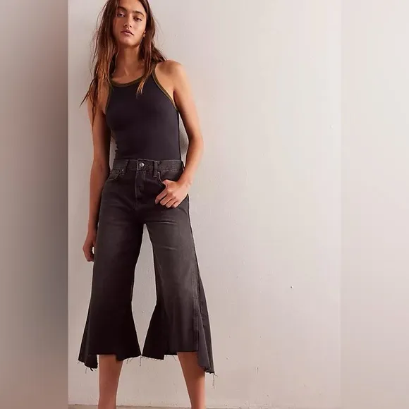 NWOT Free People Ripple Wide Leg Crop Jeans Size 27 Long