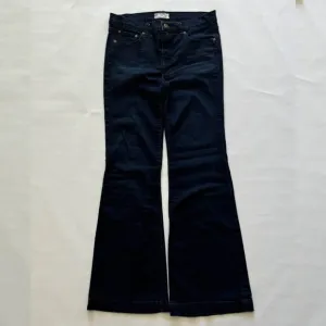NWOT FREE PEOPLE Stretch Flare Jeans | Deep Denim Wash, W30 61855-16515125