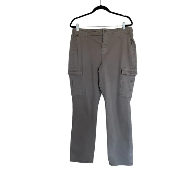 NWOT NYDJ Sheri Slim Cargo Jeans- GREEN
