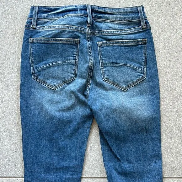 NWT Driftwood Jackie High-Rise Aztec Embroidered Slim silhouette Skinny Jeans 24