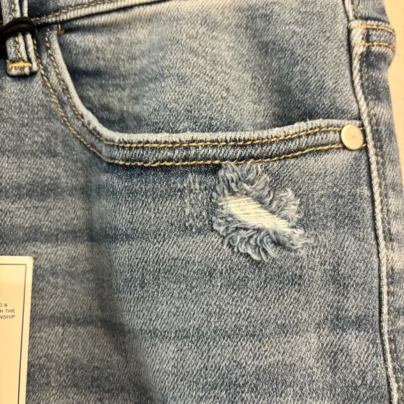 NWT Judy Blue | Hi-Waist Destroy Back Hem Dart Slim Denim Jeans 14W