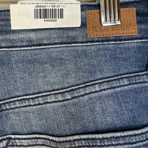 NWT Judy Blue Tummy Control Top High Rise Contrast Wash Skinny Fit Jeans