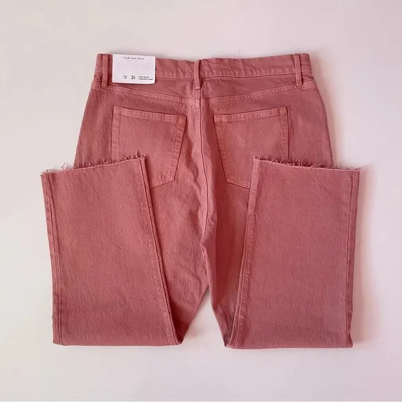 NWT! LOFT Womens High Waist Straight Crop Jean Blush Pink Frayed Hemline Size 31