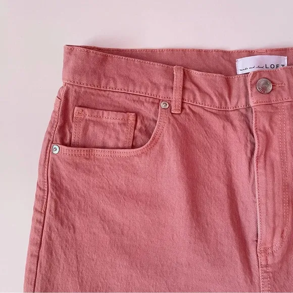 NWT! LOFT Womens High Waist Straight Crop Jean Blush Pink Frayed Hemline Size 31