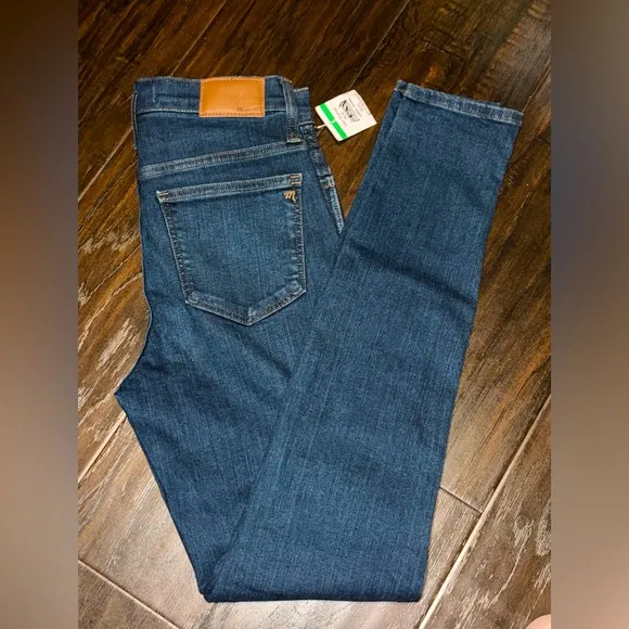 👖NWT! Madewell High Rise Skinny Jeans