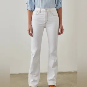 NWT RAILS The Sunset High Rise Slim Flare White Jeans Women Size 30