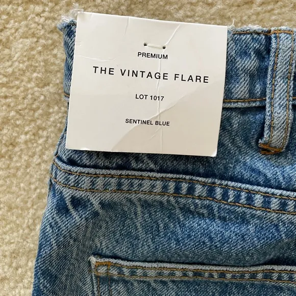 NWT Zara Women’s Premium The Vintage Flare Jeans in Sentinel Blue.