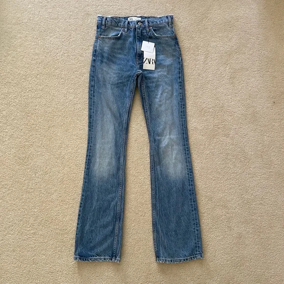 NWT Zara Women’s Premium The Vintage Flare Jeans in Sentinel Blue.