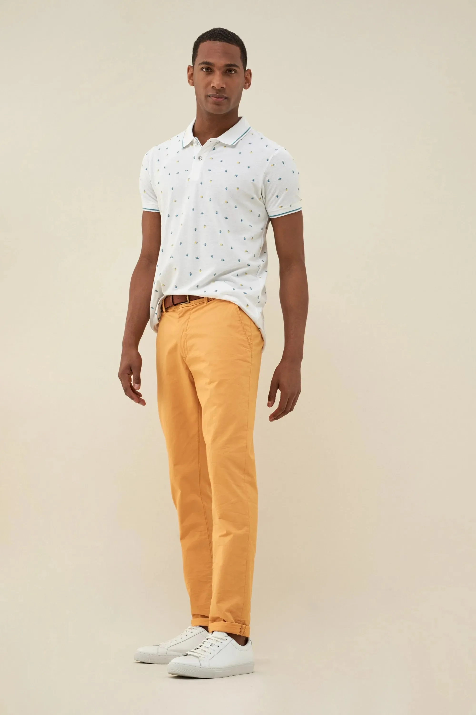 PANTALÓN CHINO ANDY SLIM CON CINTURÓN DE REGALO
