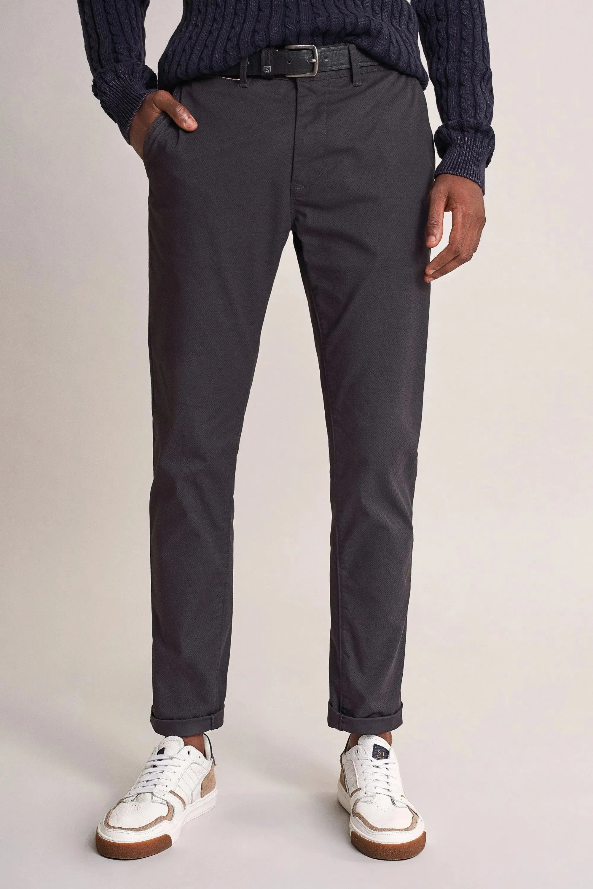 Pantalones Andy Slim con Microestampado