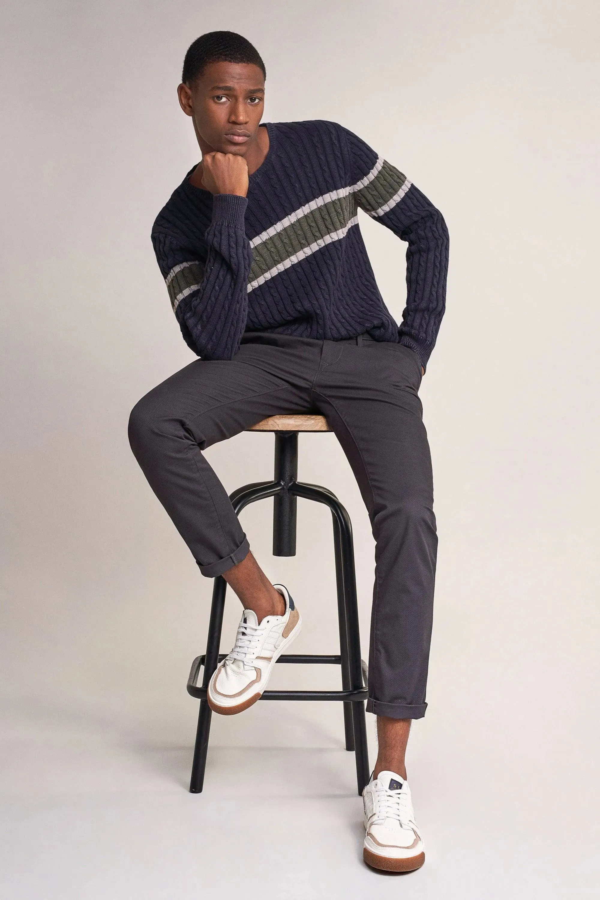 Pantalones Andy Slim con Microestampado
