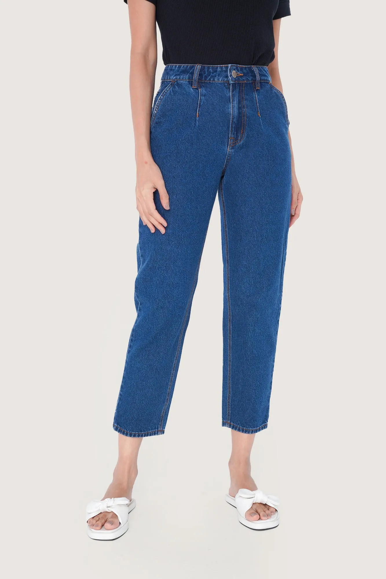 Pleated Slim Jeans
