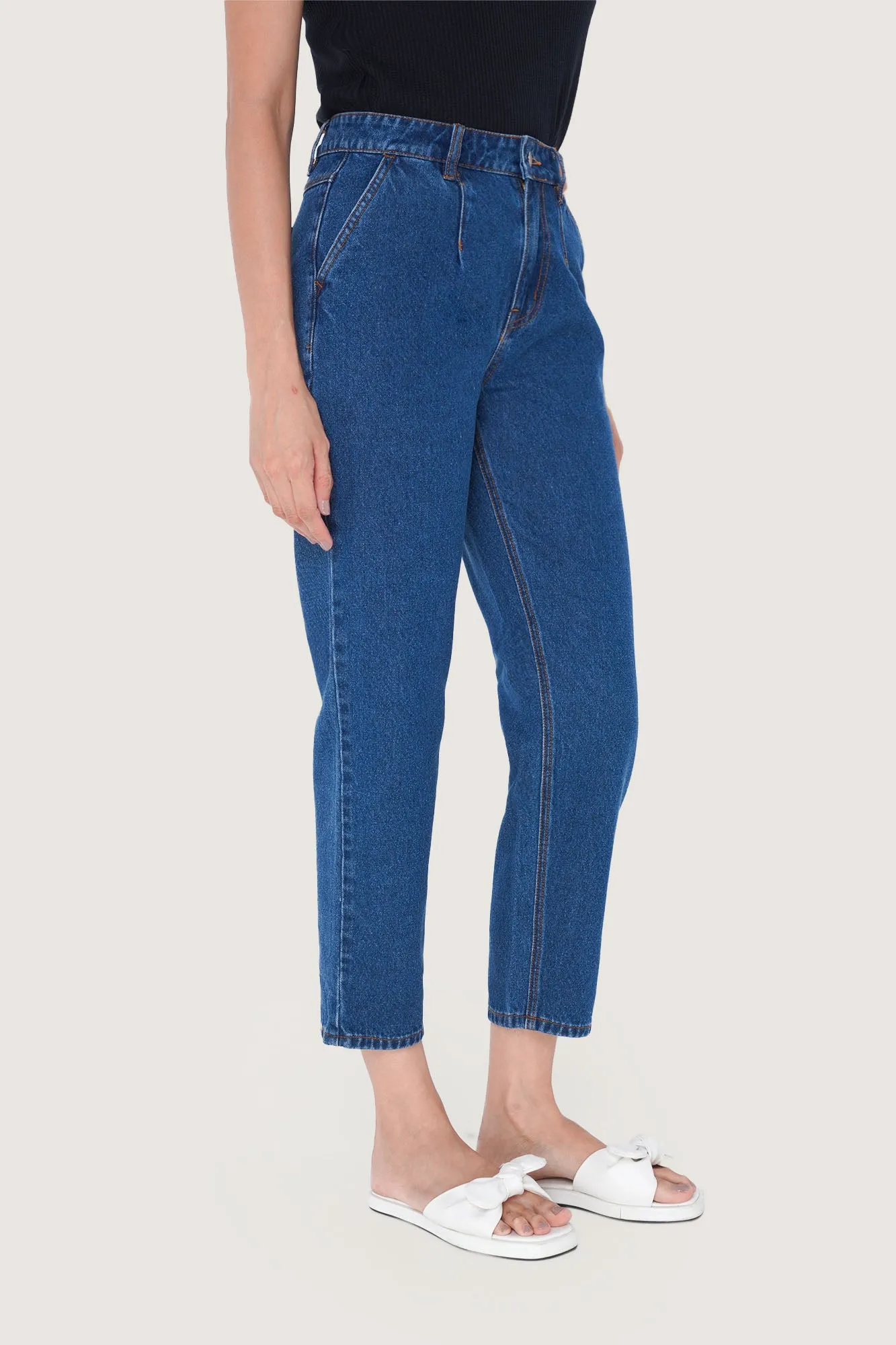 Pleated Slim Jeans