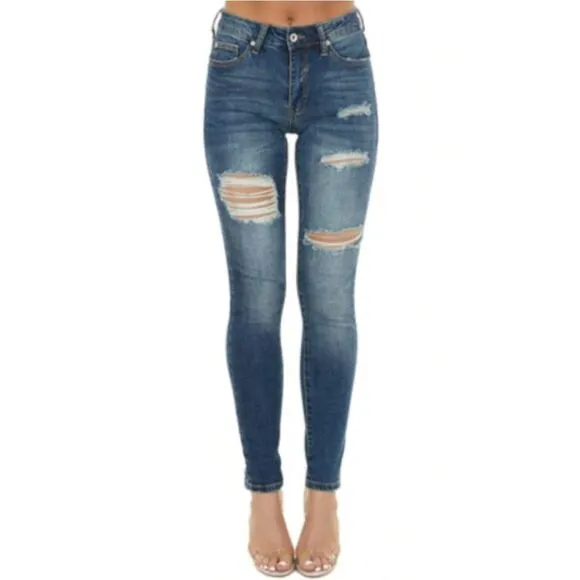 Plus size! Medium Wash Ripped Skinny Jeans