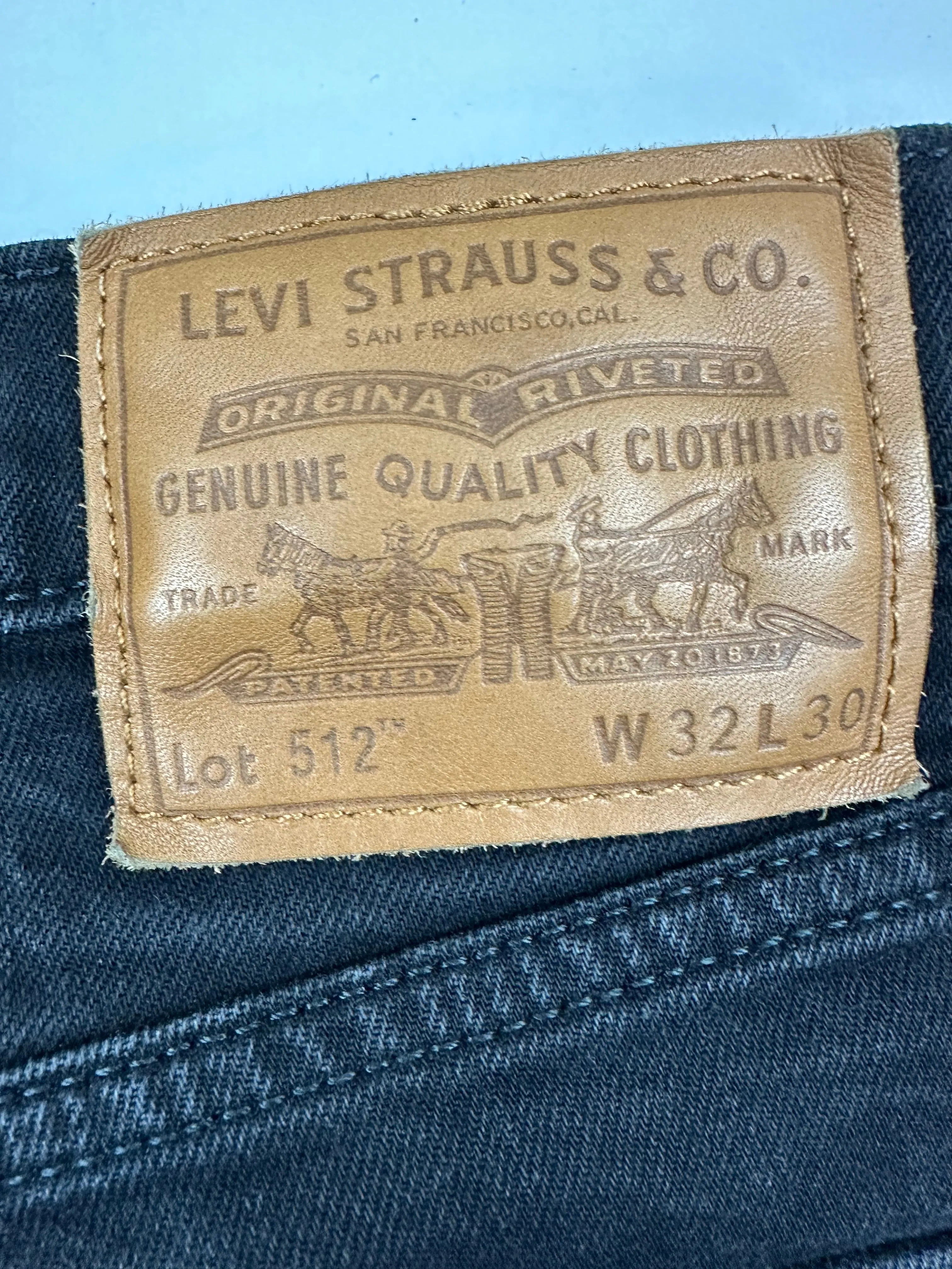 RARE LEVIS WORKER JEANS - (32X30)