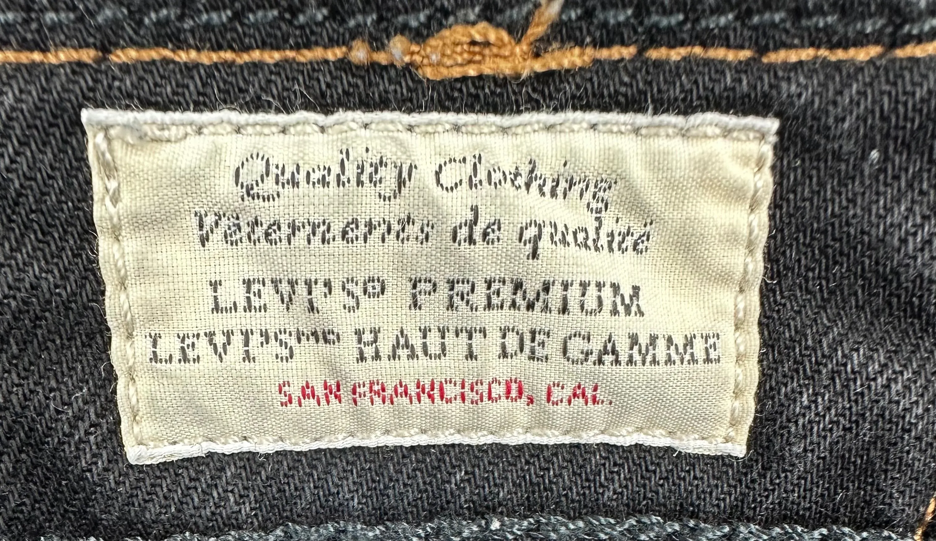 RARE LEVIS WORKER JEANS - (32X30)