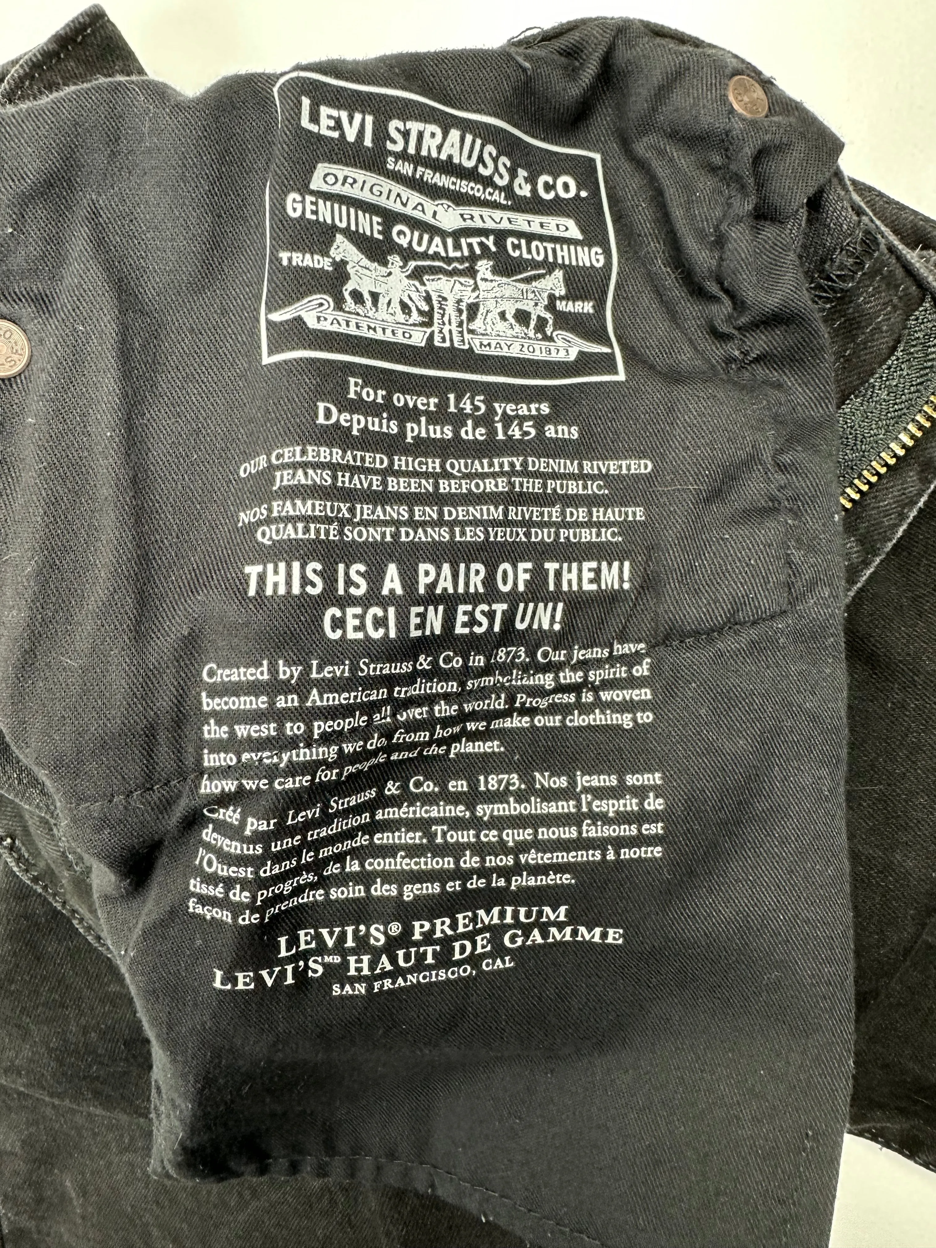 RARE LEVIS WORKER JEANS - (32X30)