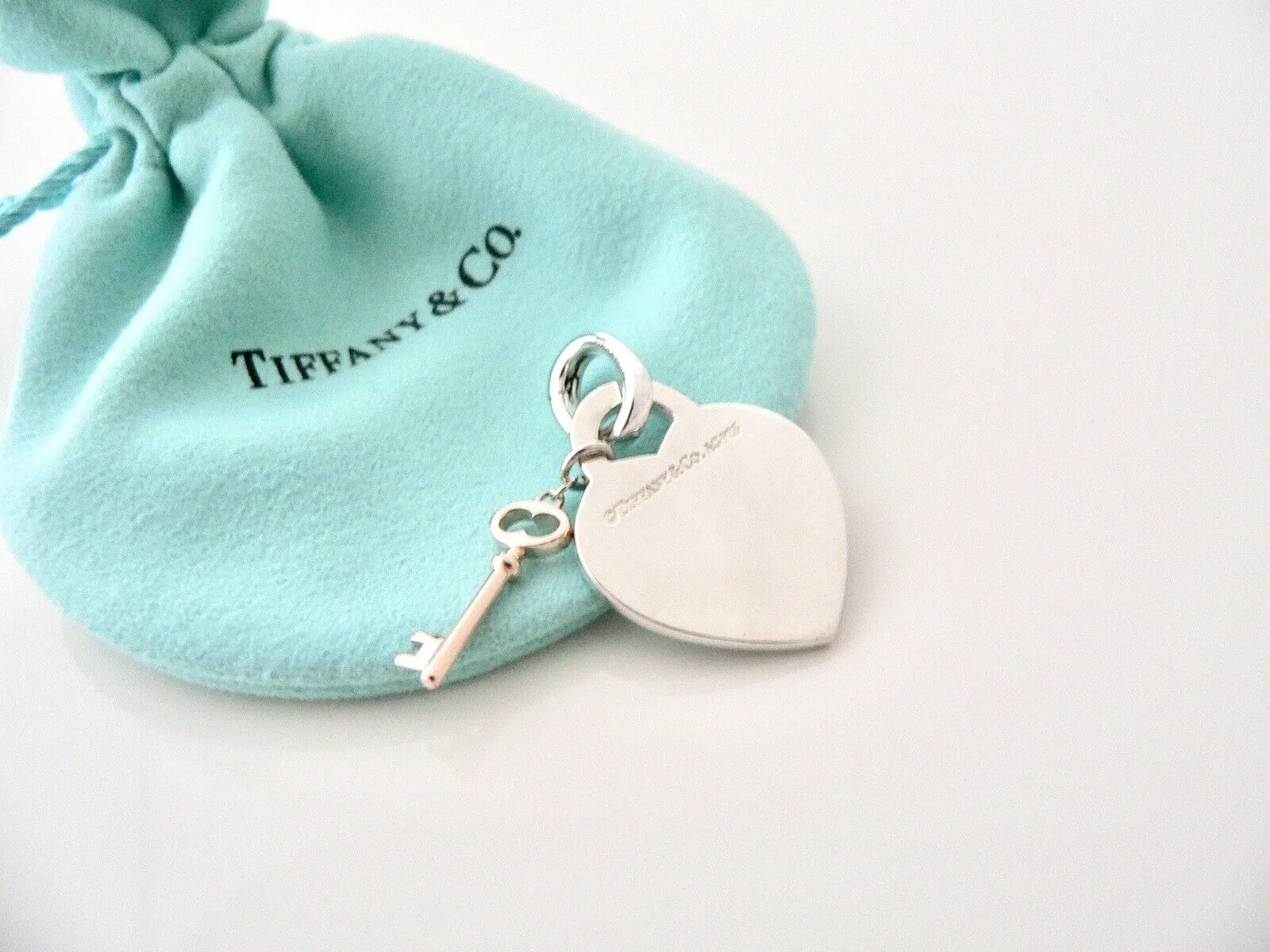 Return to Tiffany & Co Heart Key Charm Clasp Silver Rubedo Clasp Gift Pouch Love