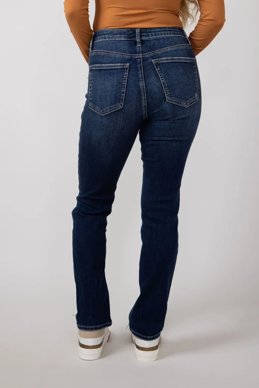Silver Jeans High Rise Isbister Straight Jeans for Women | L74321SIA341