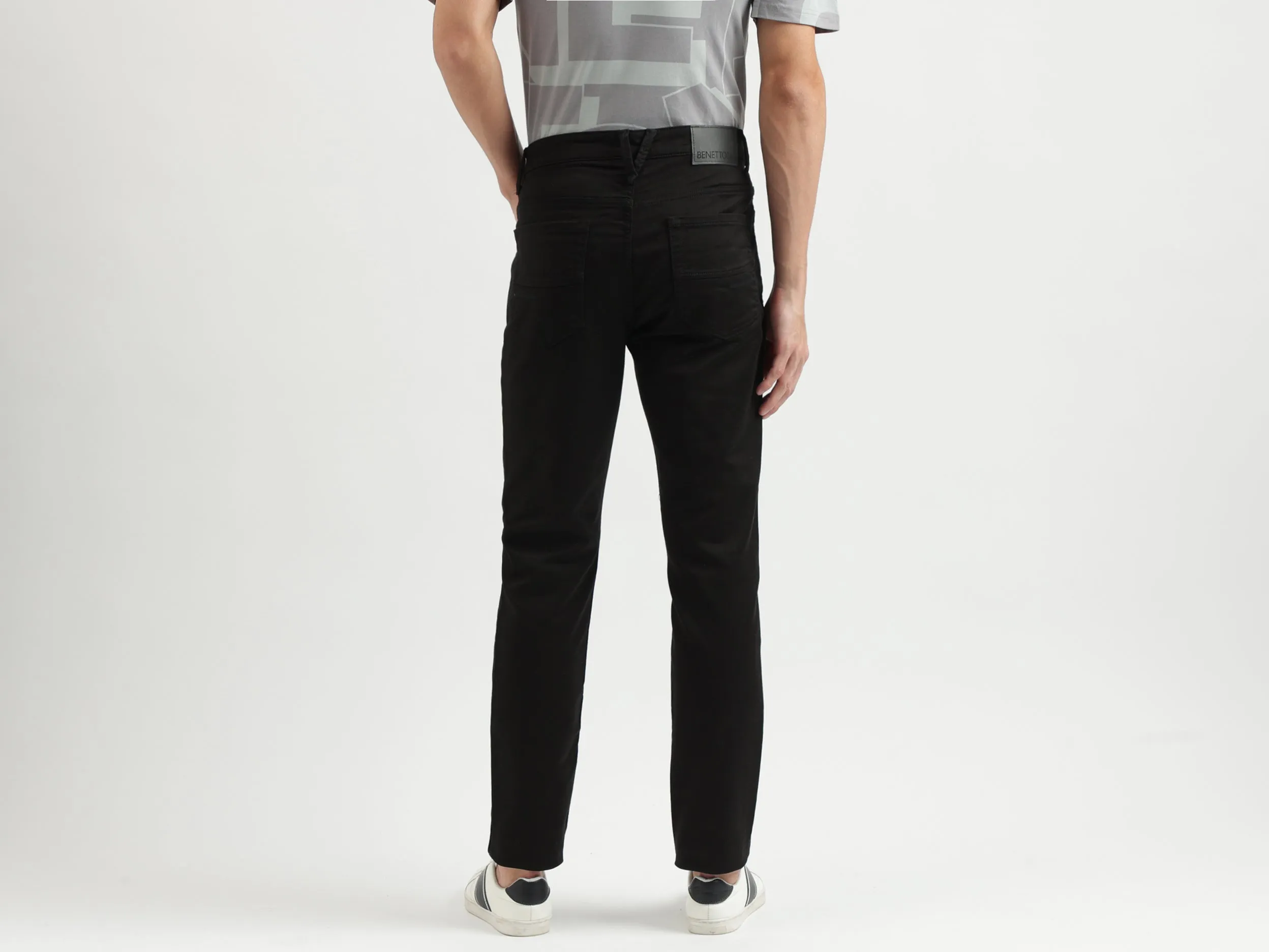 Solid Pattern Skinny Fit Jeans
