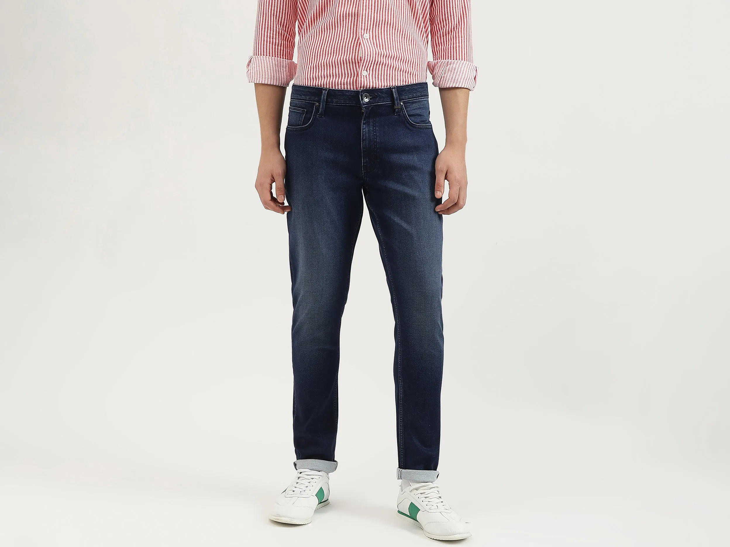 Solid Slim Fit Jeans