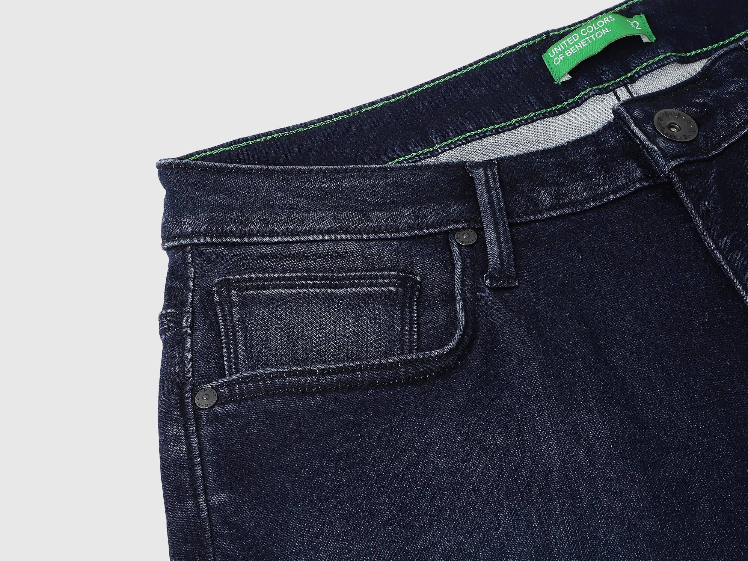 Solid Slim Fit Jeans