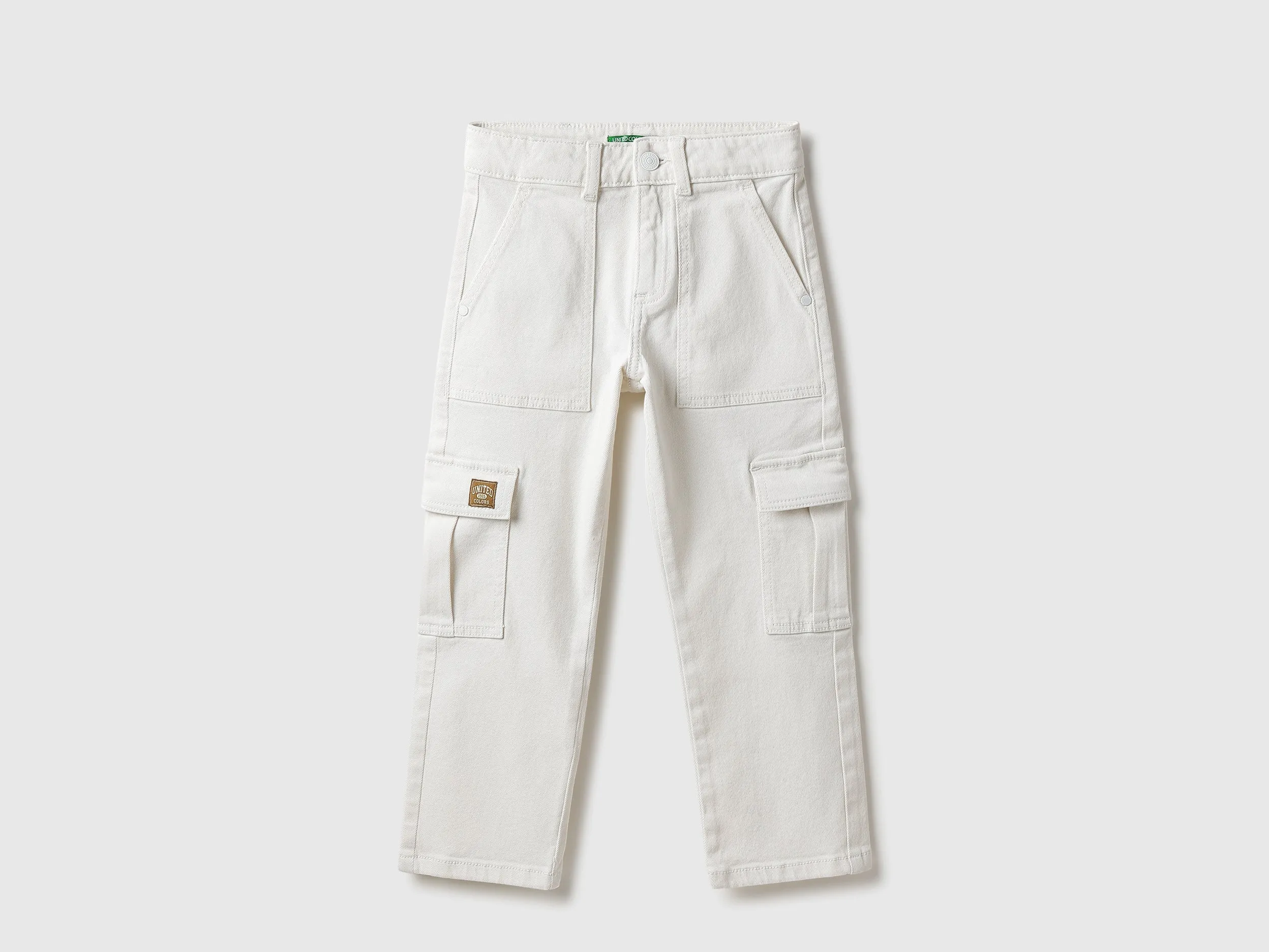 Solid Straight Fit Cargo Jeans