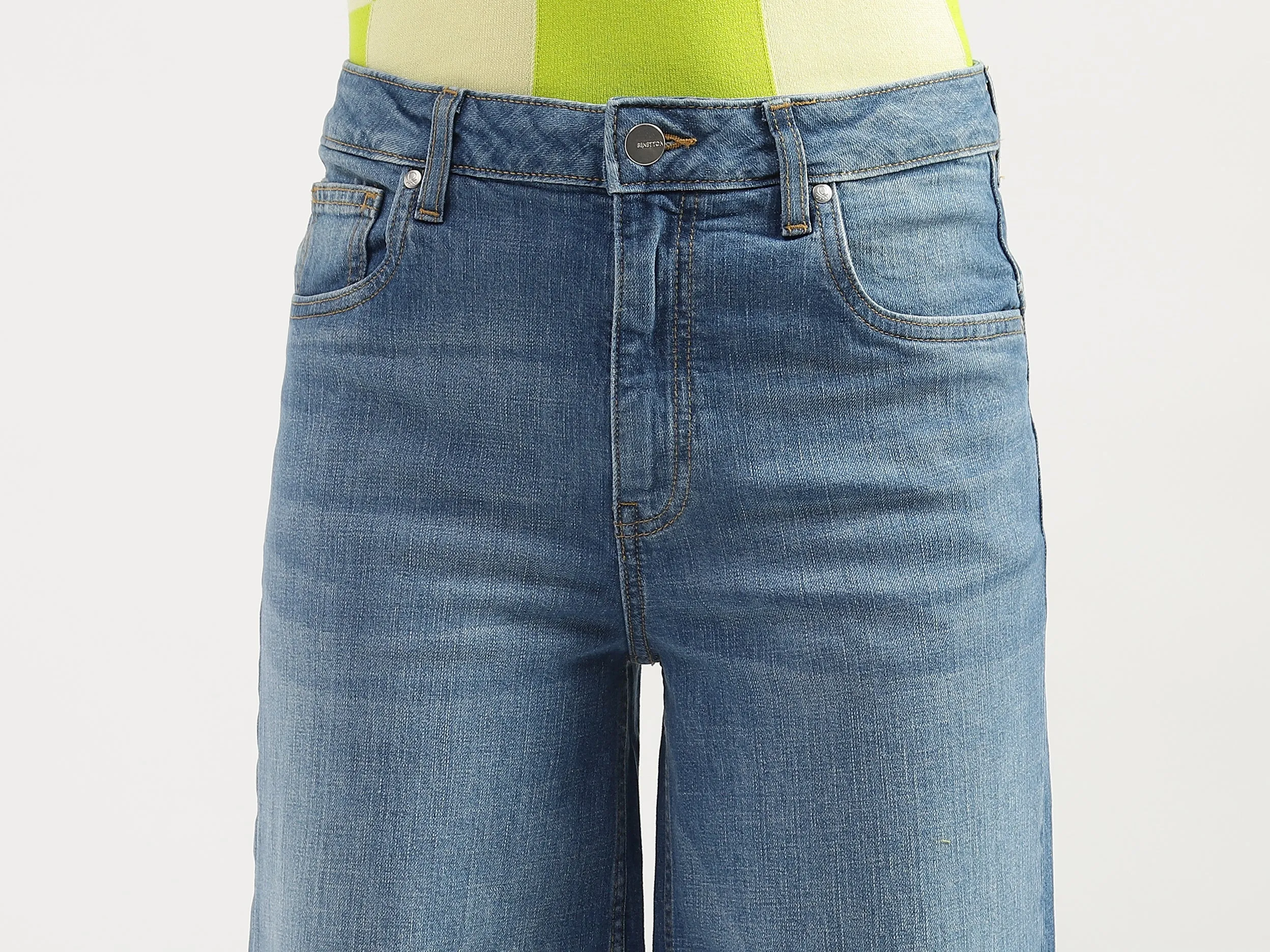 Solid Wide Leg Fit Jeans