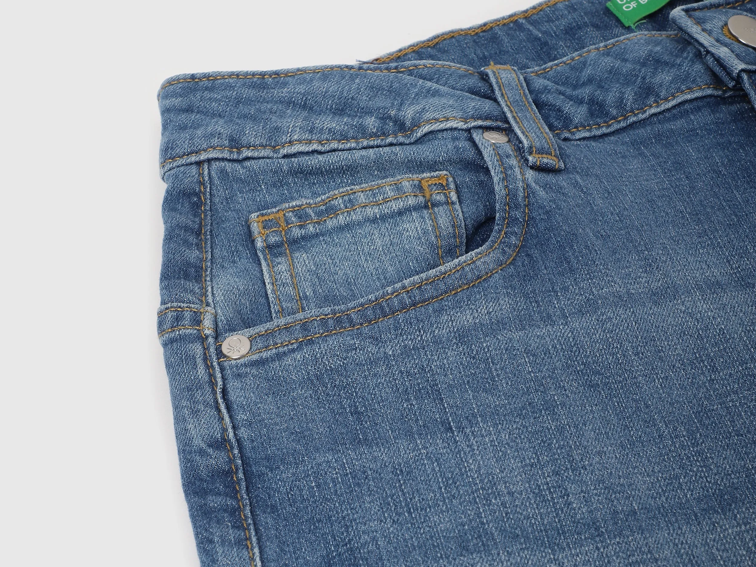 Solid Wide Leg Fit Jeans