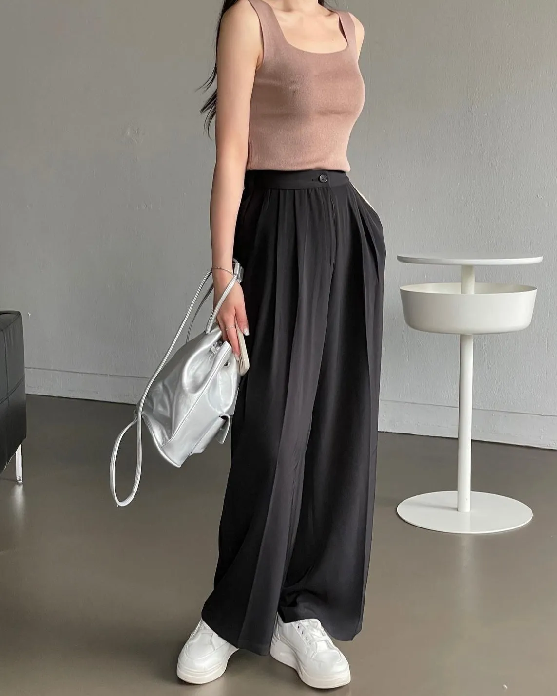 Square-Neck Knit Sleeveless