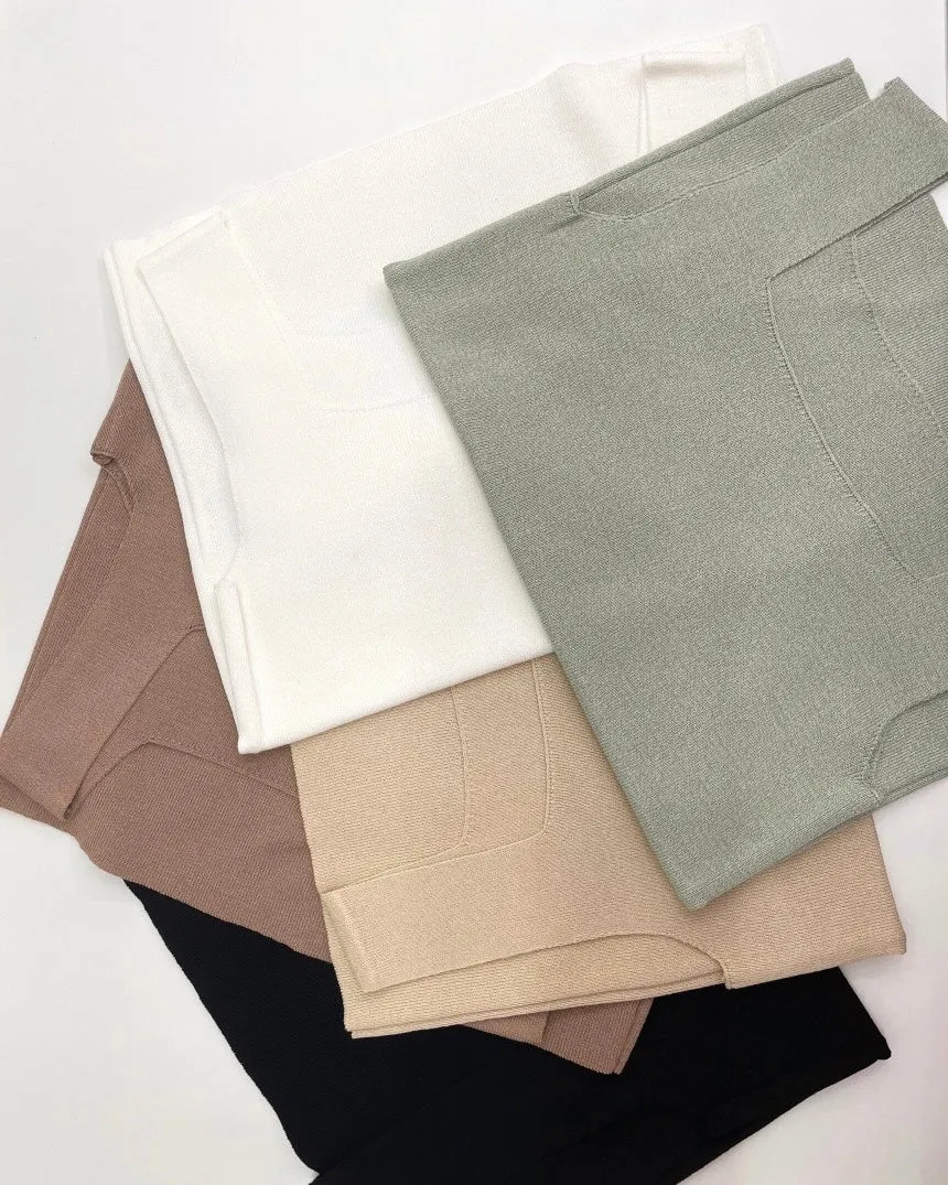 Square-Neck Knit Sleeveless