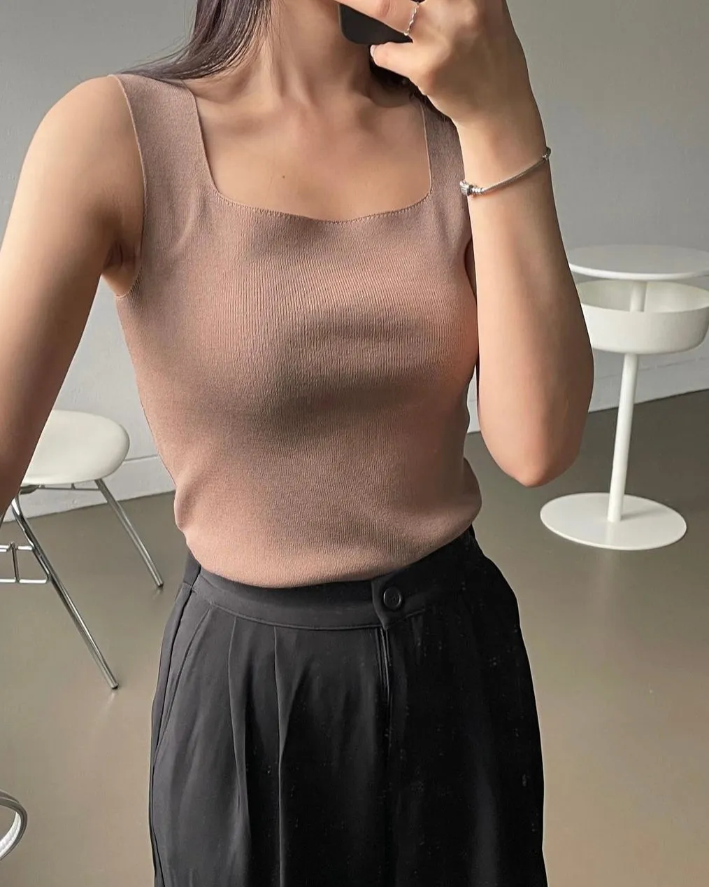 Square-Neck Knit Sleeveless
