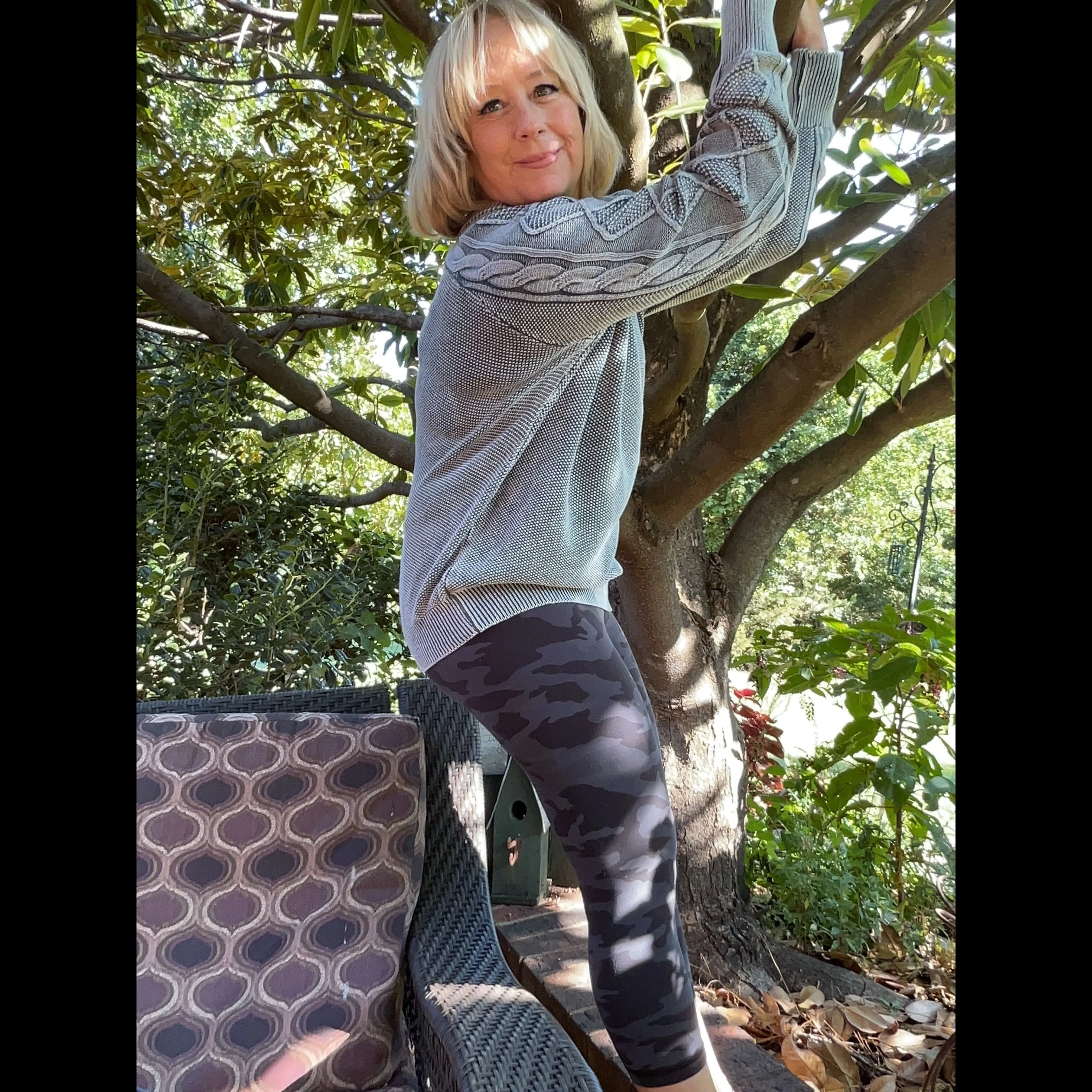 Stonewashed Cable Sleeve Crew Neck Sweater in Earth