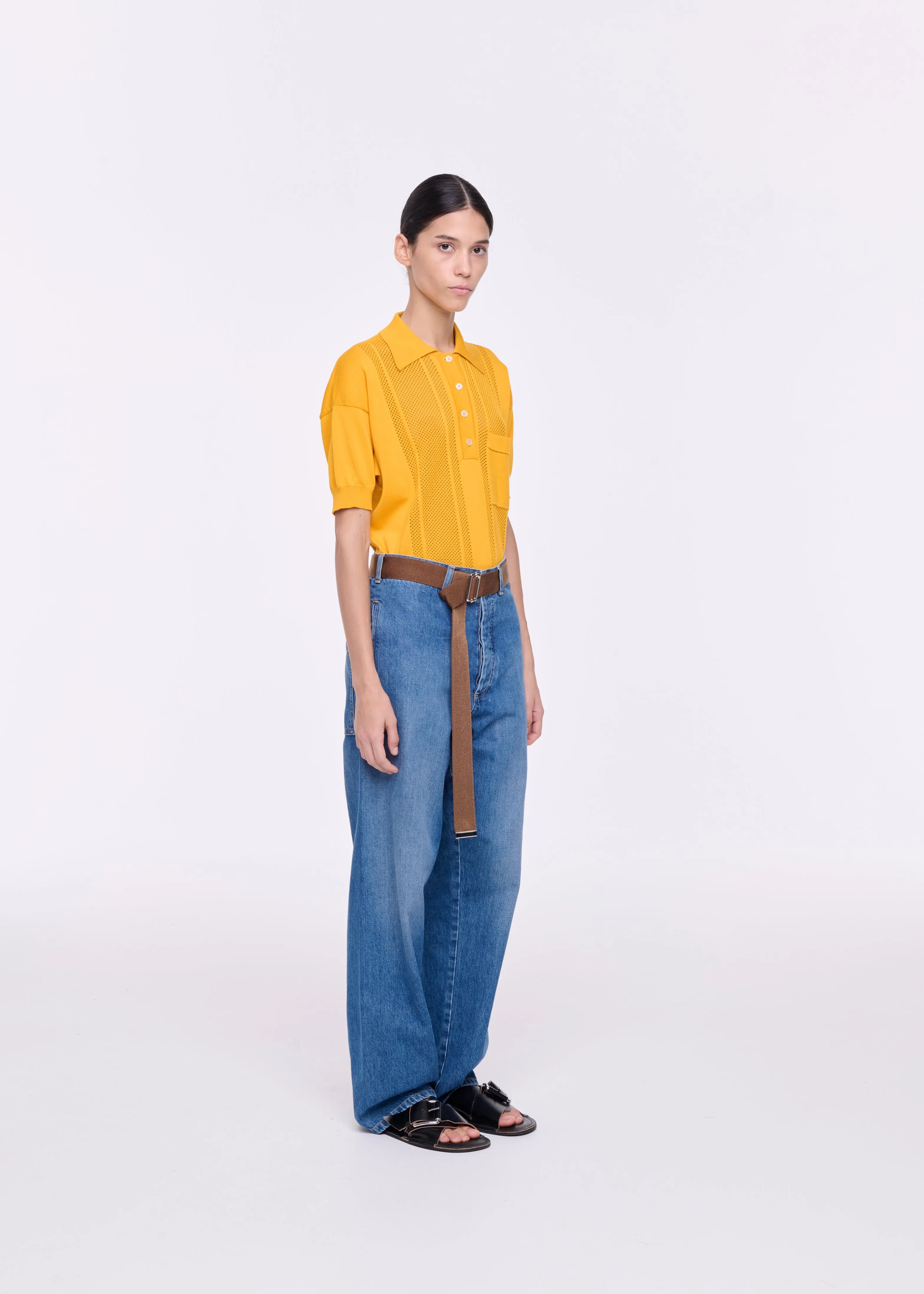 STRAIGHT-LEG BELTED JEANS
