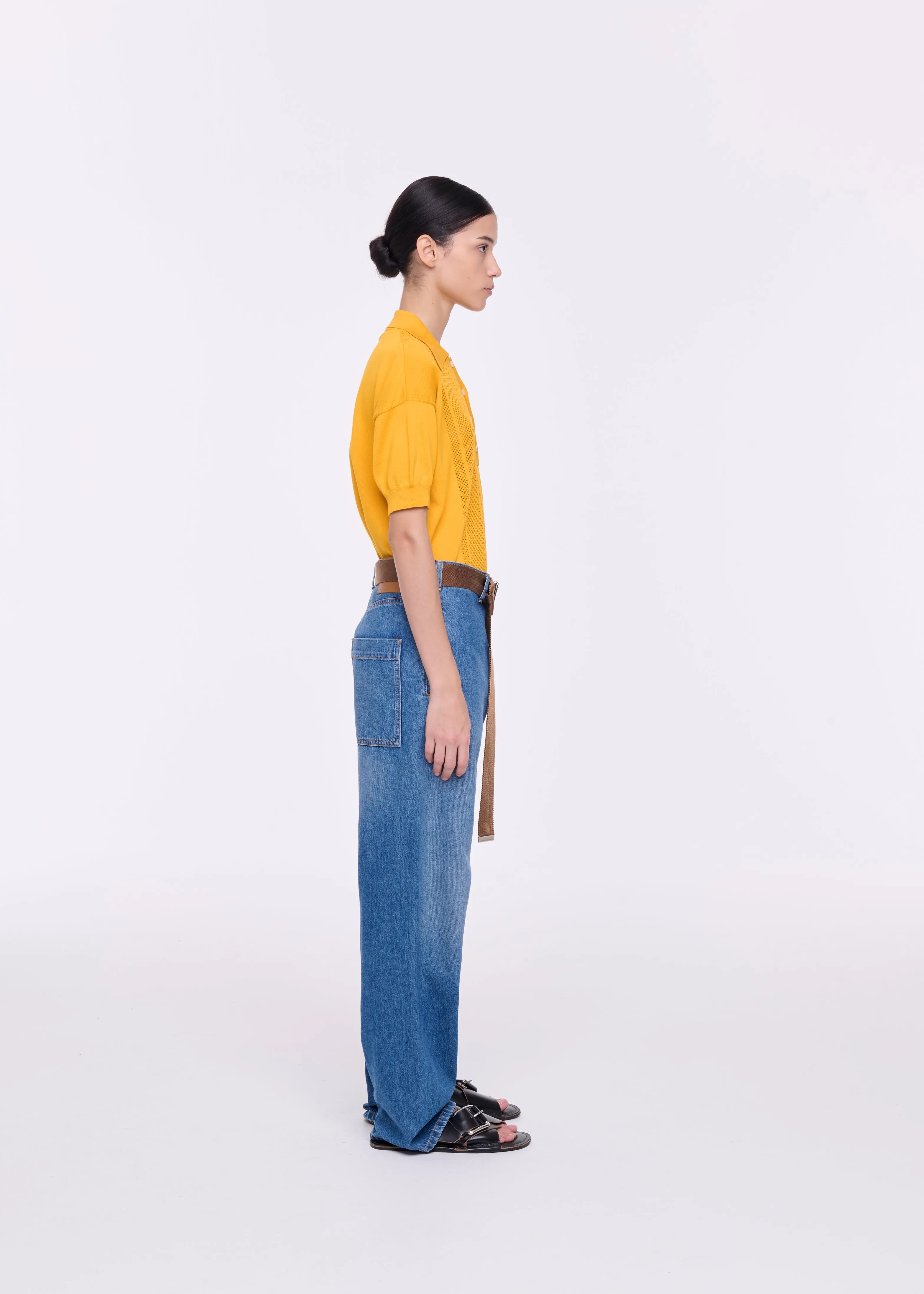 STRAIGHT-LEG BELTED JEANS